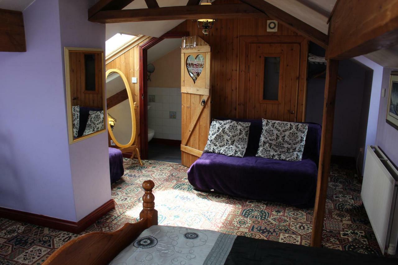 Peakdale Lodge Glossop Exteriör bild